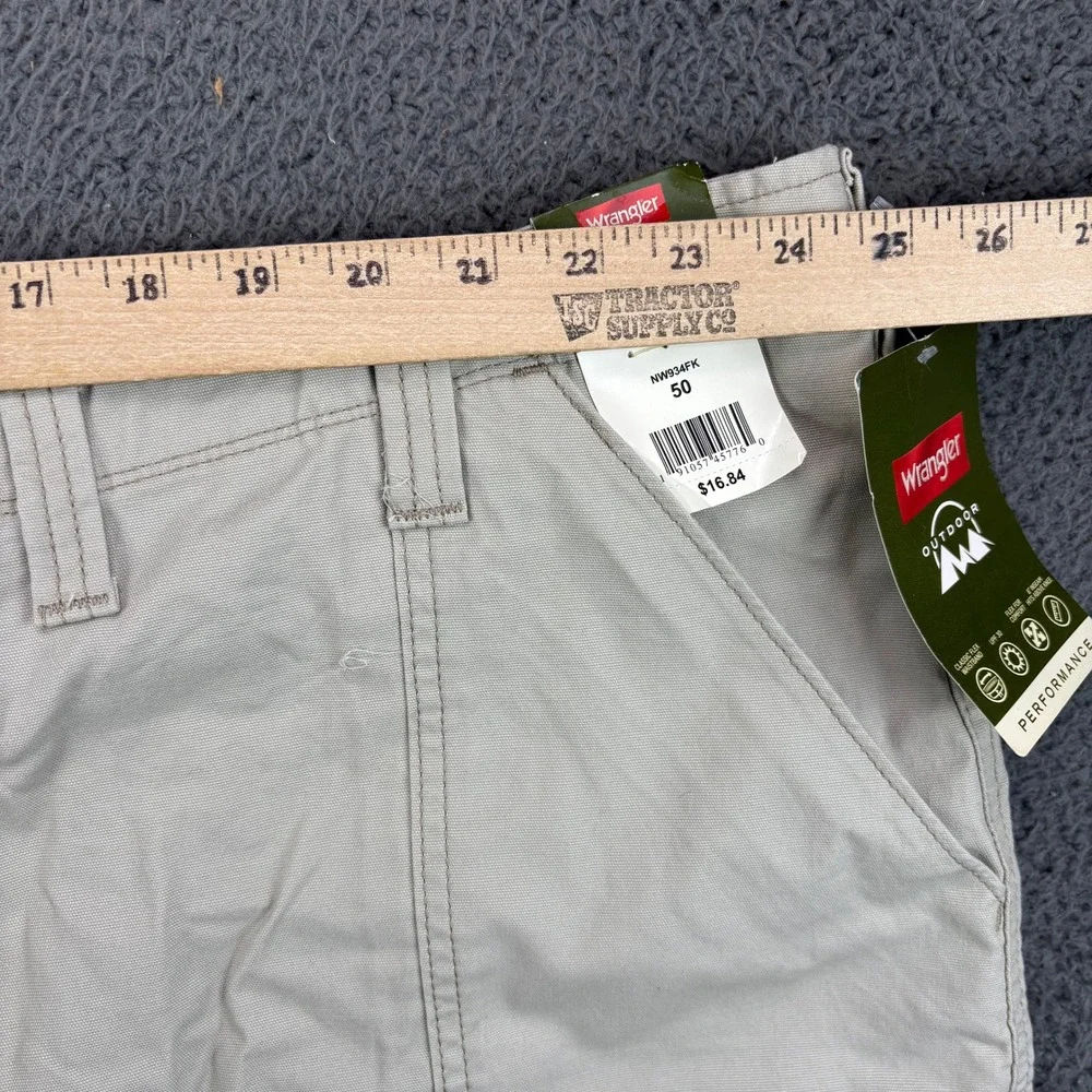 Wrangler Outdoor Performance Cargo Shorts Mens 50 Khaki‎ Relaxed NW934FK NWT